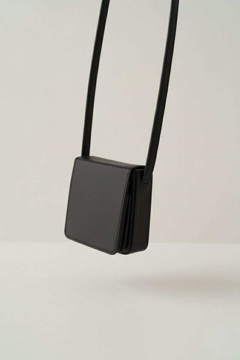 Minimalist Black Leather Crossbody Bag – Small Square Shoulder Purse for Women