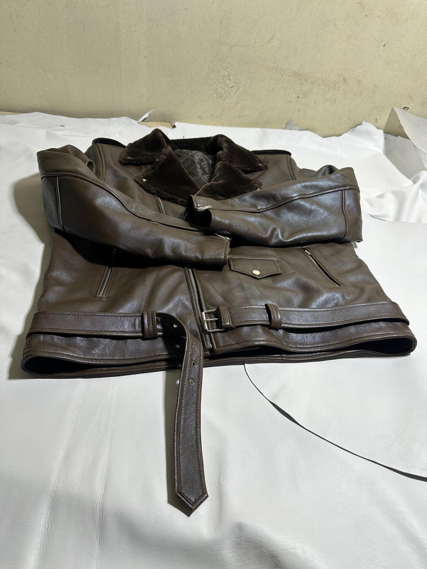 Handmade Brown Leather Motorcycle Jacket: Unisex Fur Collar