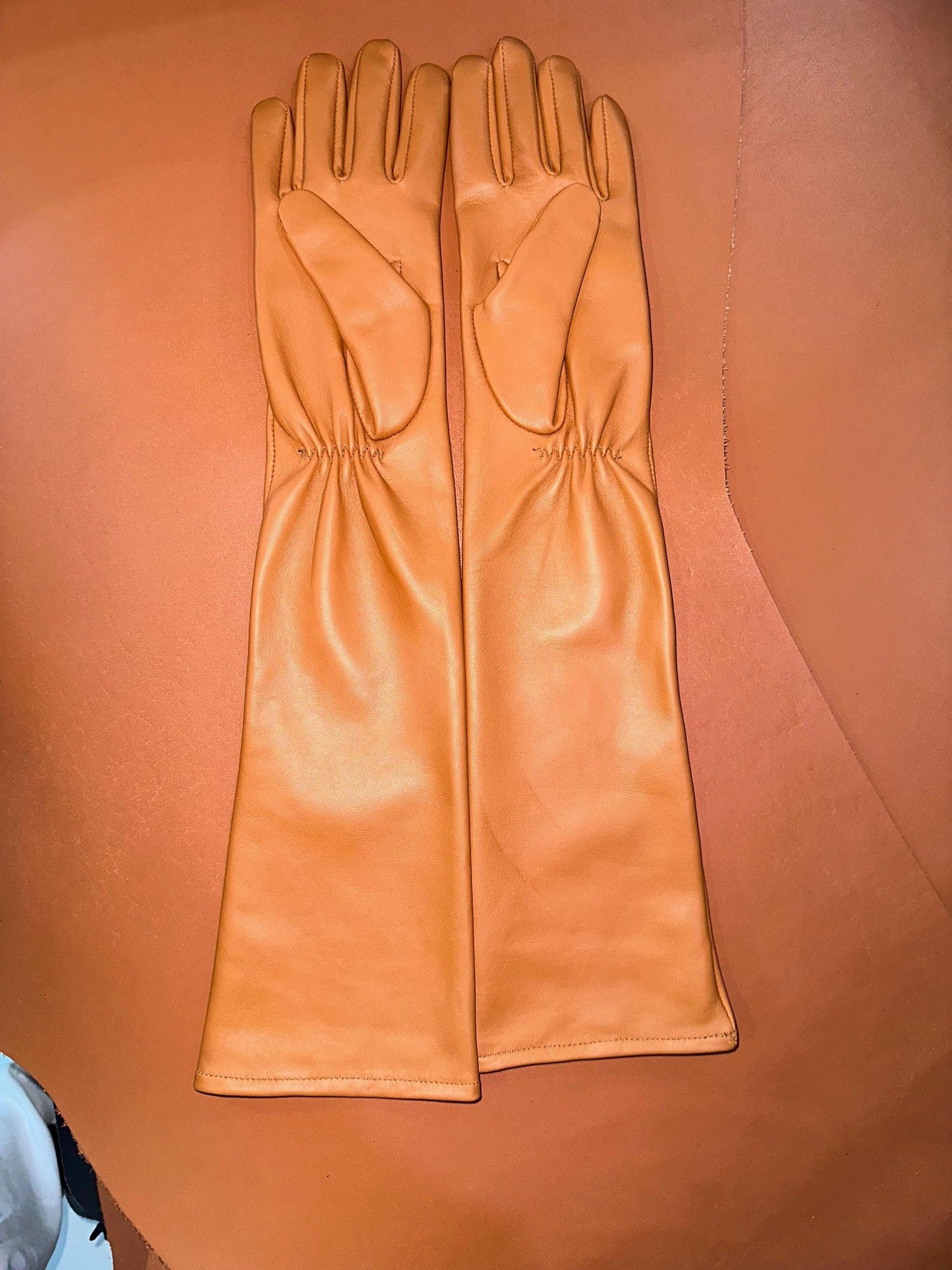 Luxury Women’s Long Tan Leather Gloves – Elegant Opera Evening Driving Gloves